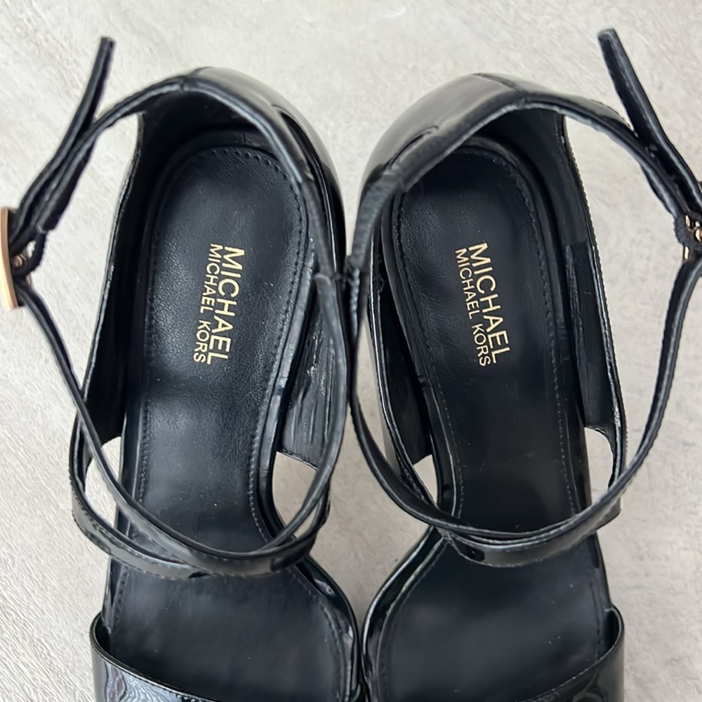 Michael Kors Black Patent Leather Sandal‎ Heels Women’s Size 7.5 - Picture 5 of 10